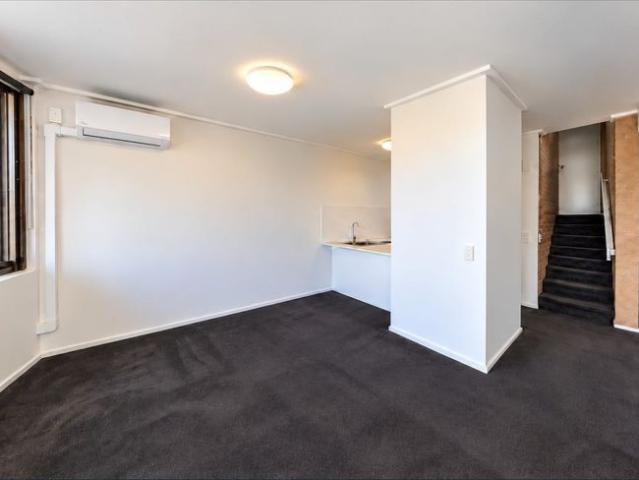 Apartment for rent in St Kilda West, Melbourne