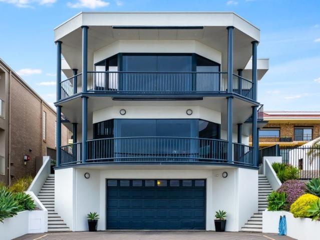 Apartment for rent in Hallett Cove, Adelaide