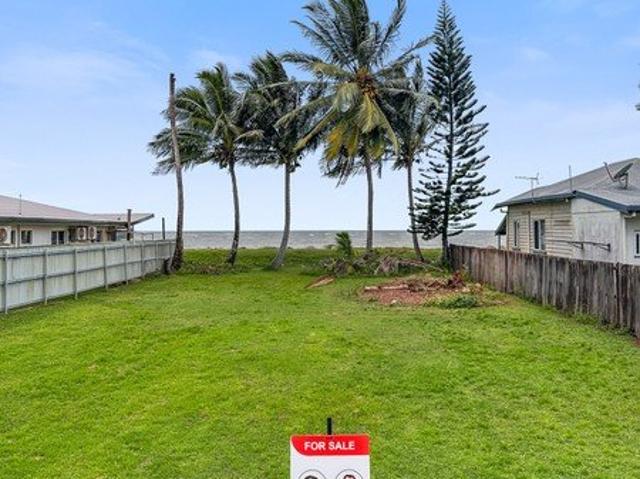 Land for sale in Flying Fish Point, Queensland