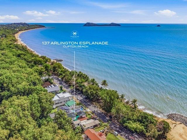 House for sale in Palm Cove, Queensland