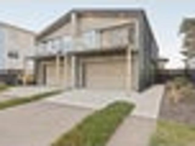 House for sale in Chaslands, Canterbury
