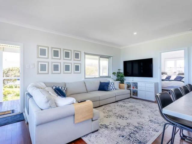 House for rent in Ledge Point