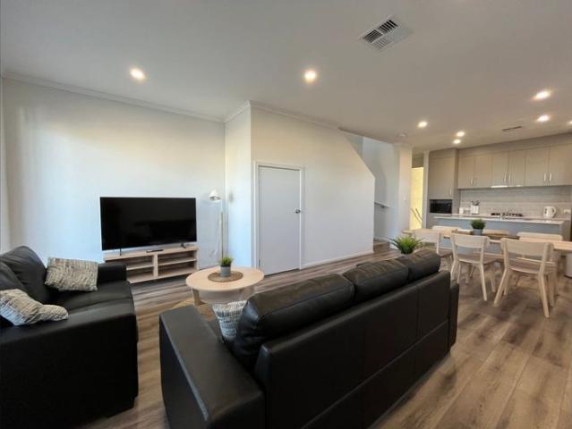 Townhouse for rent in Horseshoe Creek, South Australia