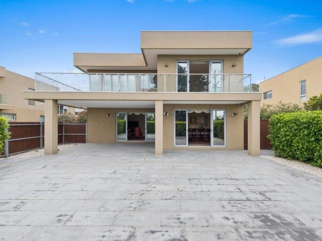 Townhouse for rent in Camerons Creek, Victoria