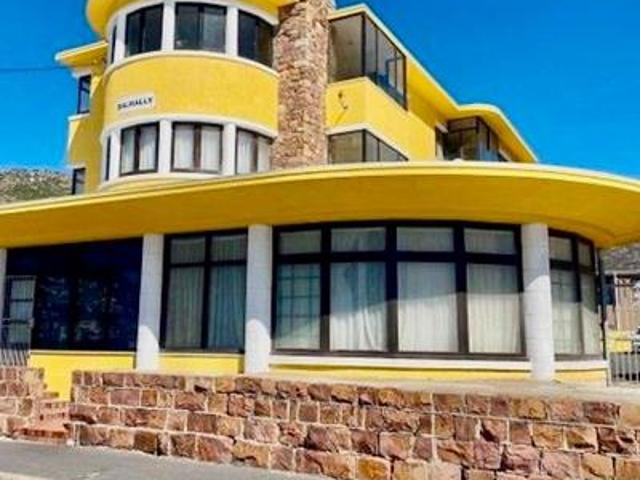 Apartment for sale in Fish Hoek, Western Cape