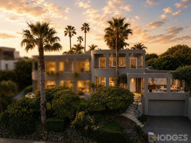 Townhouse for sale in Camerons Creek, Victoria
