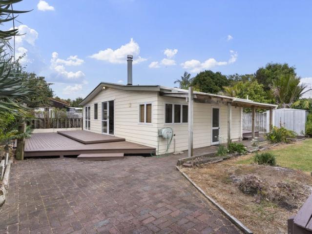 House for rent in Awhitu, Oroua County