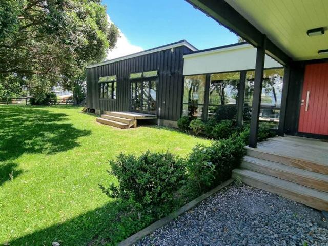 House for rent in Awhitu, Oroua County
