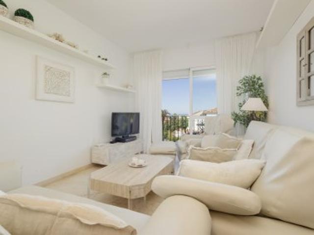 Casa en alquiler en Rícmar, Costa del Sol Occidental