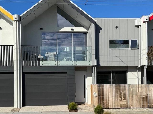Townhouse for rent in Camerons Creek, Victoria