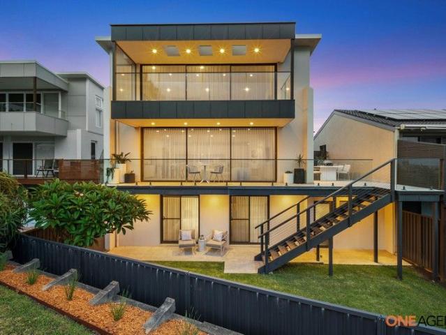 Townhouse for sale in Sutherland, New South Wales