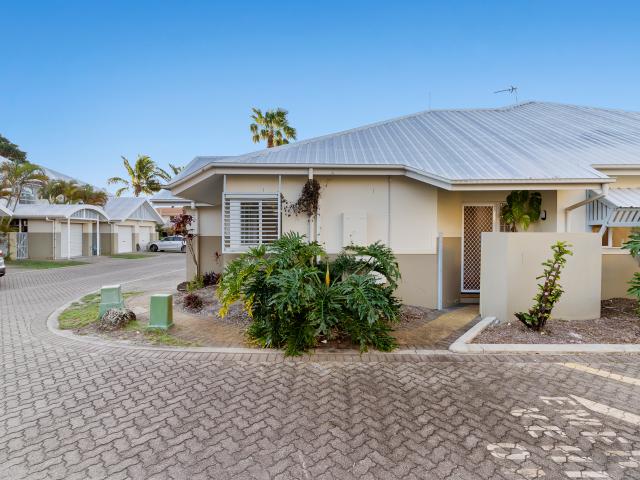 Townhouse for sale in Fernbrook, Queensland
