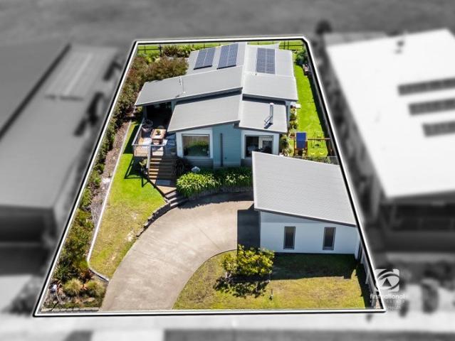 House for sale in Lake Tyers Beach, Victoria