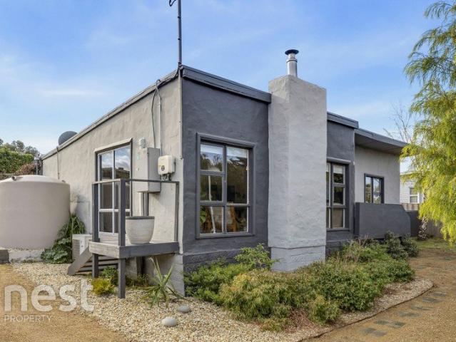 House for sale in Dodges Ferry, Tasmania
