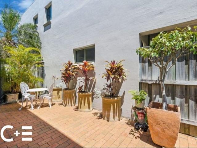 Townhouse for rent in Sydney, New South Wales