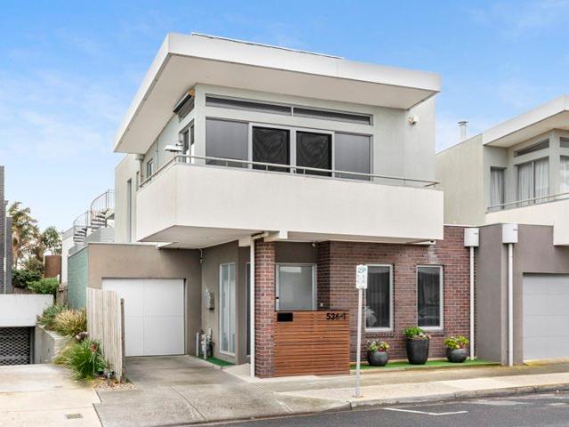 Townhouse for sale in Camerons Creek, Victoria