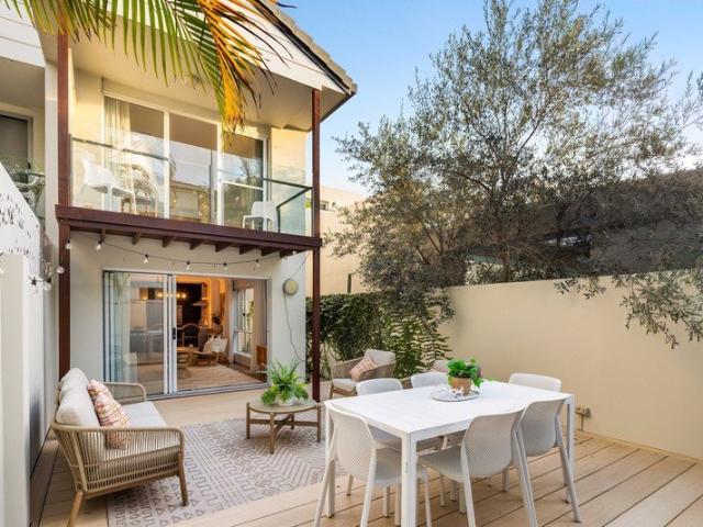 Duplex for sale in Mermaid Beach, Gold Coast City