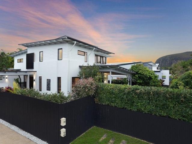 House for sale in Mount Coolum