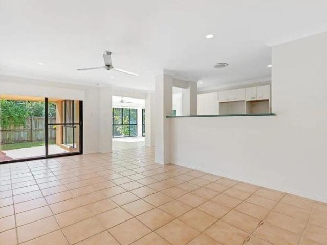 House for rent in Castaways Beach, Queensland