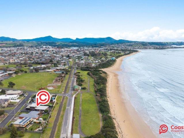 Apartment for sale in Ulverstone, Tasmania