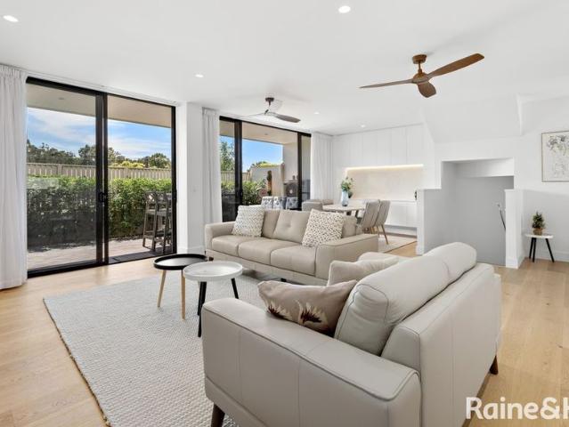 Townhouse for rent in Wollongong West, New South Wales
