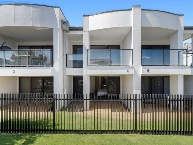 Townhouse for sale in Horseshoe Creek, South Australia