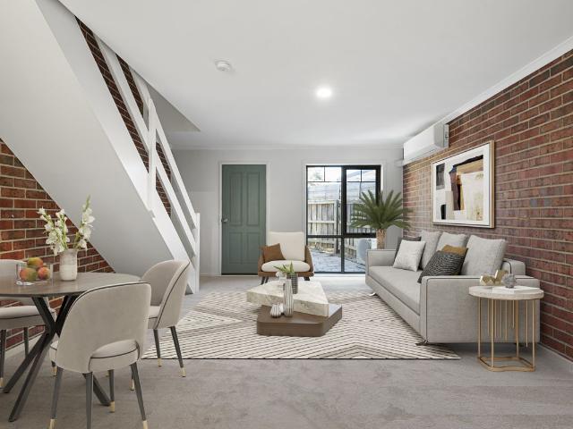 Townhouse for sale in Seaford