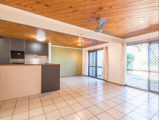 Apartment for rent in Shoal Point, Queensland