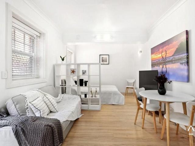 Granny Flat for rent in Sydney, New South Wales