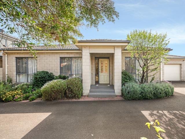 Apartment for sale in Mornington, Melbourne