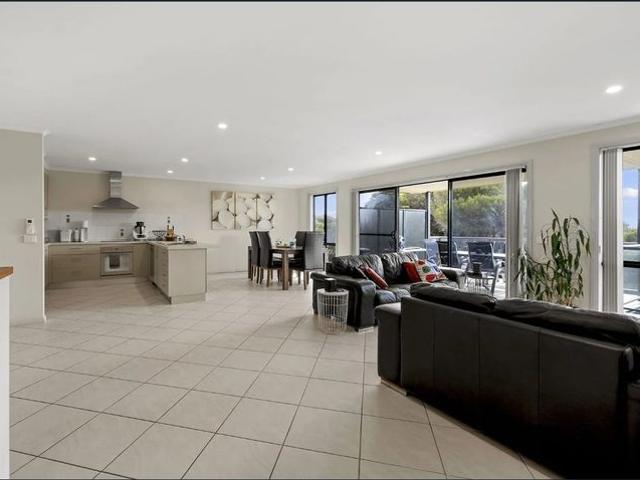 Townhouse for rent in Mirador, New South Wales