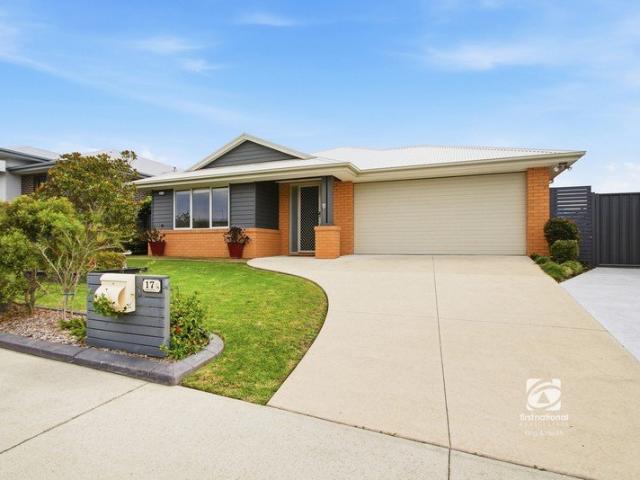 House for sale in Lake Tyers Beach, Victoria