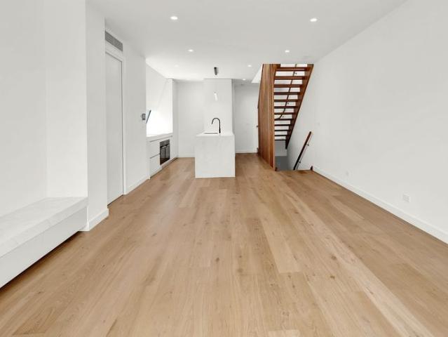 Townhouse for rent in Elwood, Melbourne