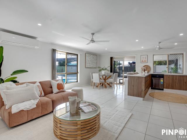 House for sale in Slade Point
