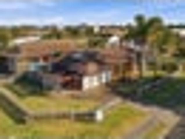 House for sale in Arataki, Bayfair
