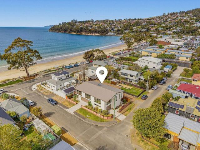 House for sale in Kingston Beach, Hobart