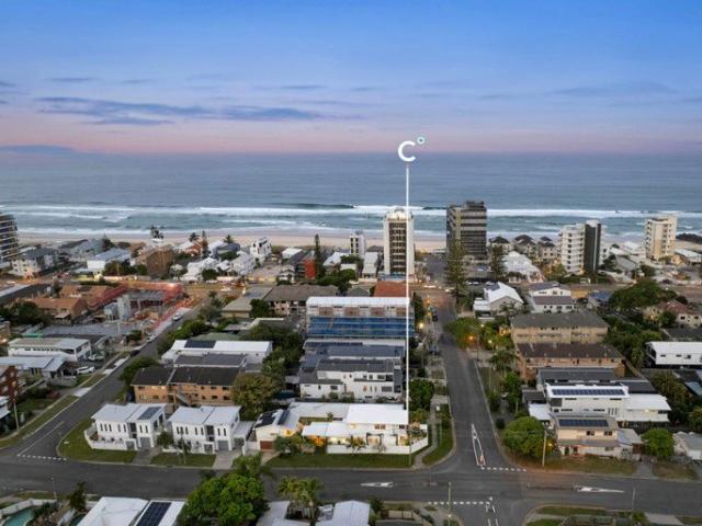 House for sale in Palm Beach, Gold Coast City