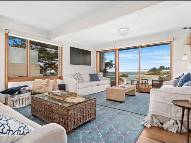 House for rent in Blue Bay, Central Coast Council