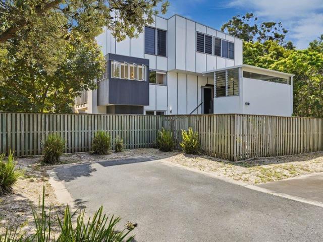 House for sale in Mount Coolum, Sunshine Coast Regional