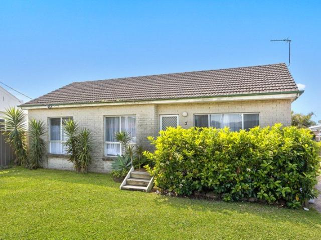 House for sale in Barrack Heights, Shellharbour City Council