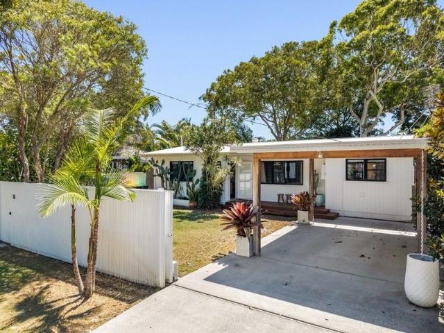 House for sale in Suffolk Park, New South Wales