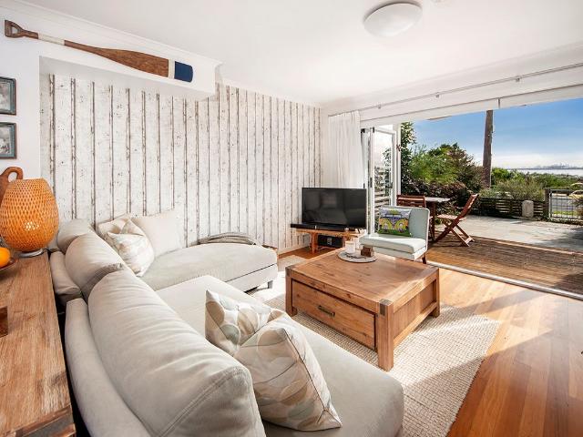 Townhouse for sale in Sutherland, New South Wales
