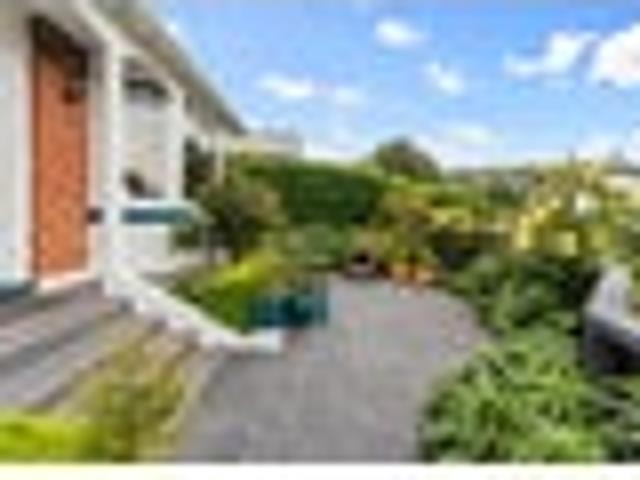 House for sale in Otakou