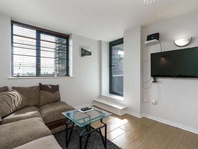 Apartment to rent in Bluebell, North Tipperary