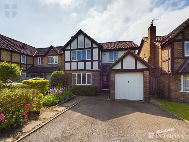 House for rent in Stone with Bishopstone and Hartwell, Stone