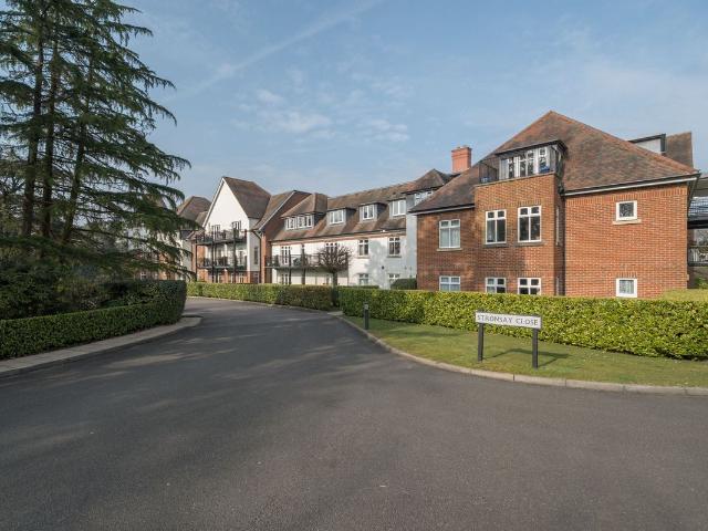 Apartment for rent in Hindhead, Waverley