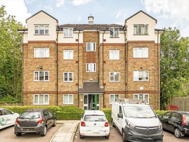 House for rent in London Borough of Lewisham, Greater London
