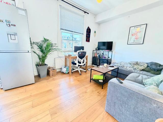 Apartment for rent in Holloway, Greater London