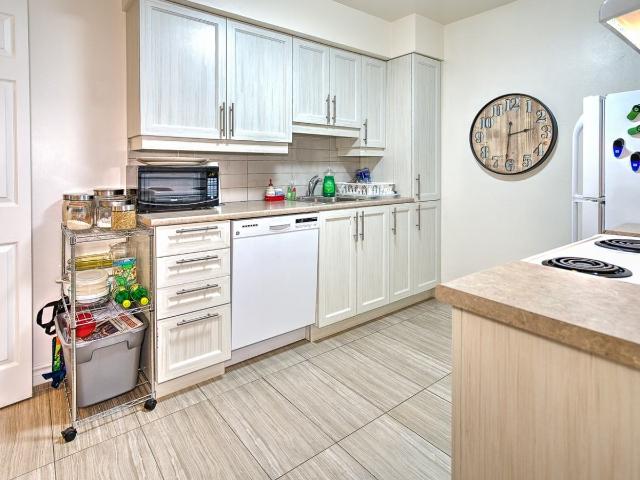 House for rent in Beaconsfield, Quebec