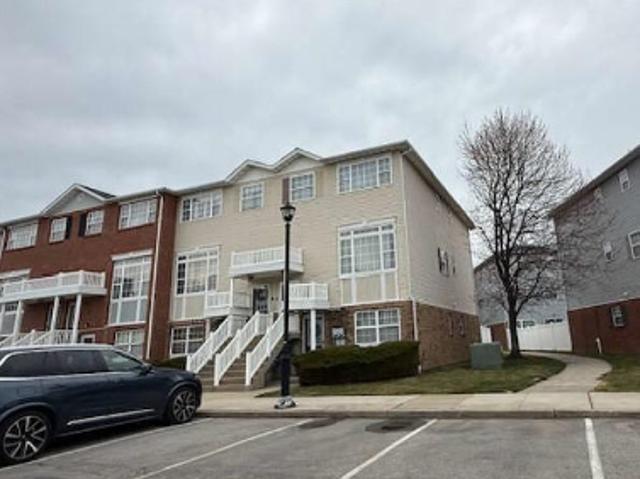 Condo for sale in The Bronx, Arverne